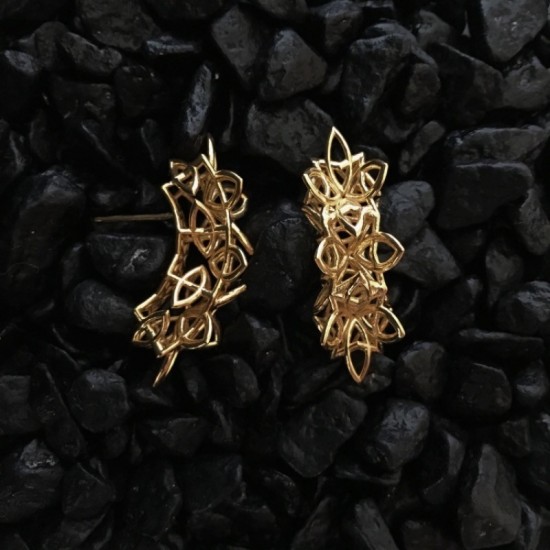 TAJ 18k yellow gold earrings.